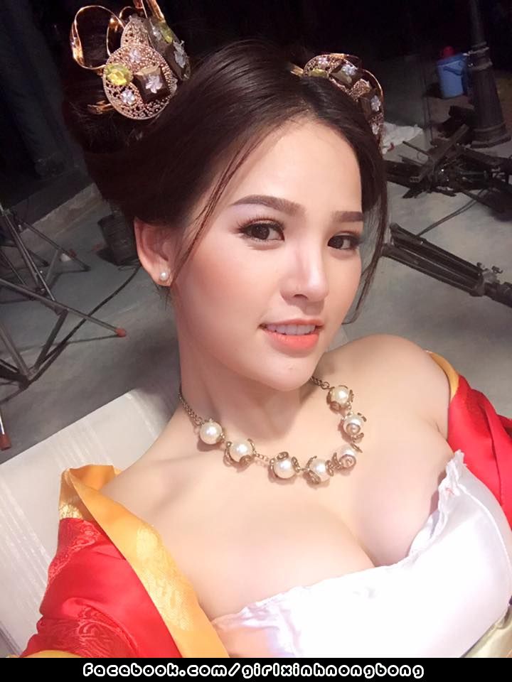 Ảnh Diễn Viên Trang Phi Ngực Khủng